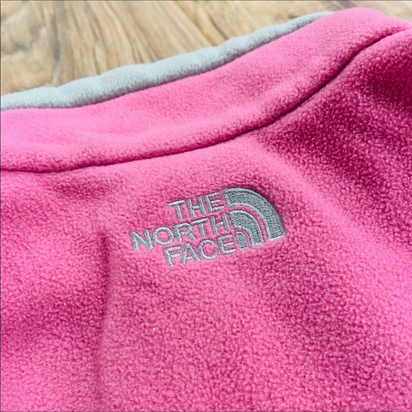 The North Face Girls Pink Jacket - Picture 4 of 6